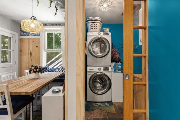 Dining room, Interior, Pendant Lights, Utility Closets, Washer