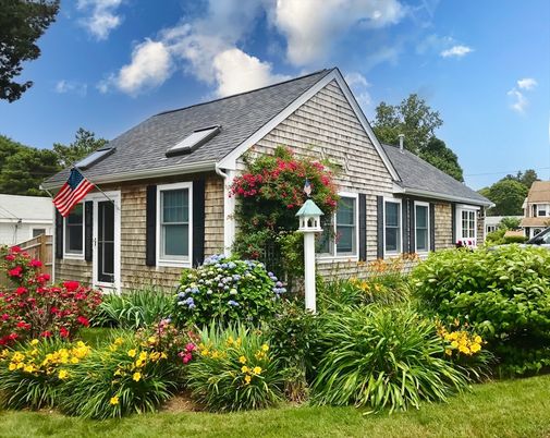 Exterior, Facade, Cape Cod
