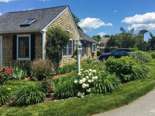 Exterior, Facade, Cape Cod