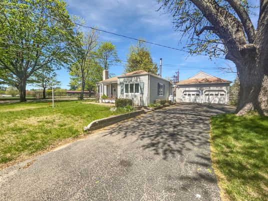 Backyard, Detached Garage, Exterior
