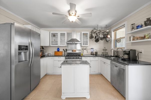 Interior, Kitchen, Stainless Steel Appliances