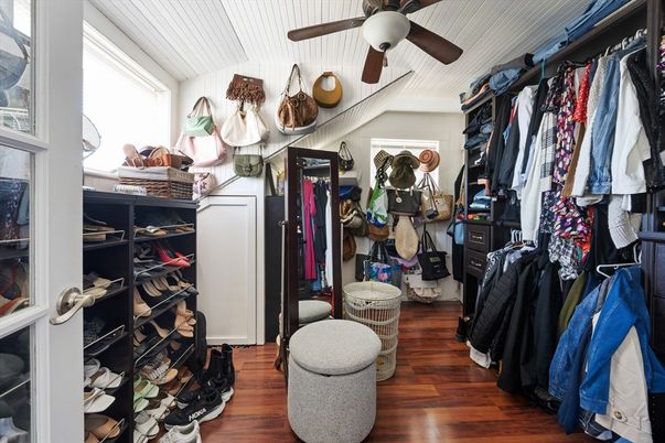 Interior, Walk-in Closets, Wood Texture Flooring
