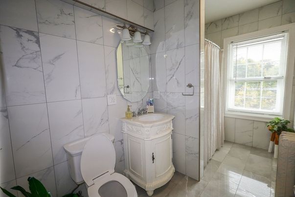 Bathroom, Interior, Marble Walls