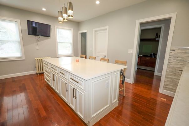 Interior, Kitchen, Pendant Lights, Recessed Lighting, Wood Texture Flooring