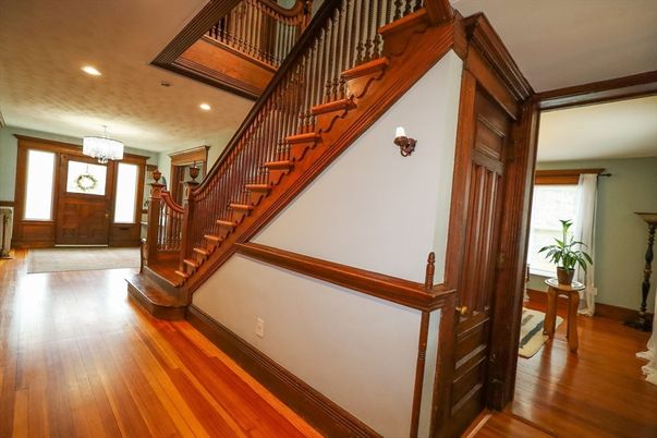 Chandelier, Interior, Recessed Lighting, Wood Texture Flooring