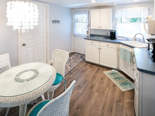 Dining room, Interior, Kitchen, Recessed Lighting, Wood Texture Flooring
