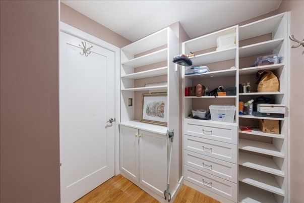 Interior, Walk-in Closets, Wood Texture Flooring