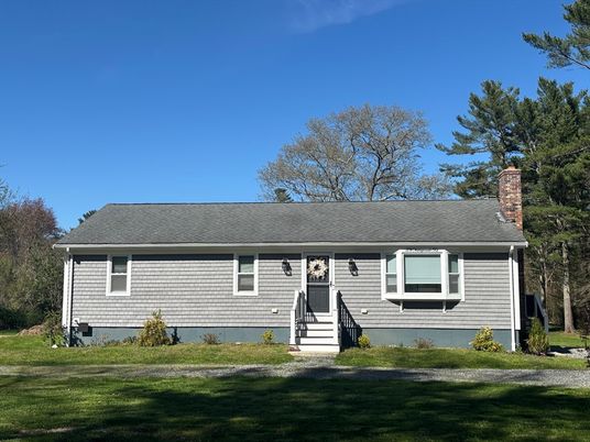Backyard, Exterior, Facade, Cape Cod