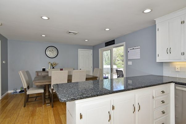 Dining room, Interior, Kitchen, Recessed Lighting, Wood Texture Flooring