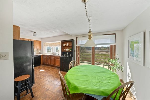 Dining room, Interior, Kitchen, Pendant Lights, Wood Texture Flooring