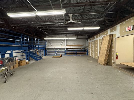 Garage, Interior