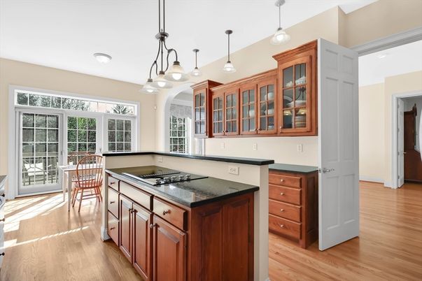 Dining room, Interior, Kitchen, Pendant Lights, Wood Texture Flooring