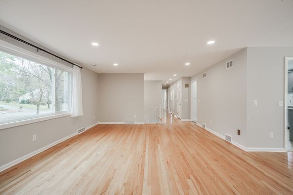 Empty room, Interior, Recessed Lighting, Wood Texture Flooring