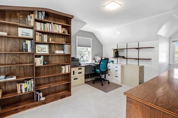 Home Office, Interior