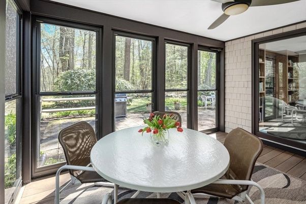 Dining room, Interior, Sun Room, Wood Texture Flooring