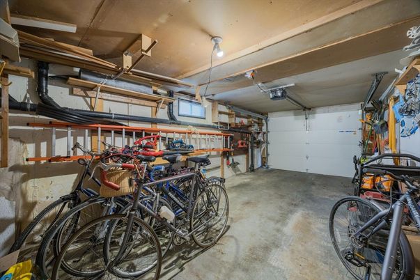 Garage, Interior