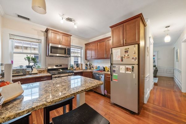 Interior, Kitchen, Pendant Lights, Wood Texture Flooring