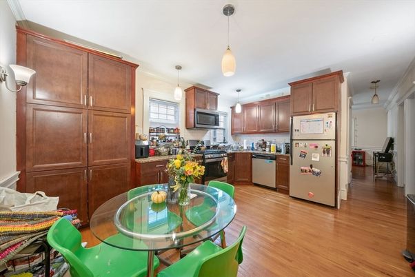 Interior, Kitchen, Pendant Lights, Wood Texture Flooring