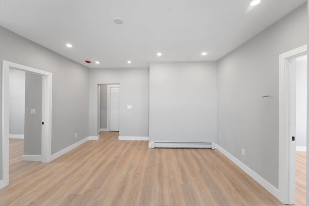 Empty room, Interior, Recessed Lighting, Wood Texture Flooring