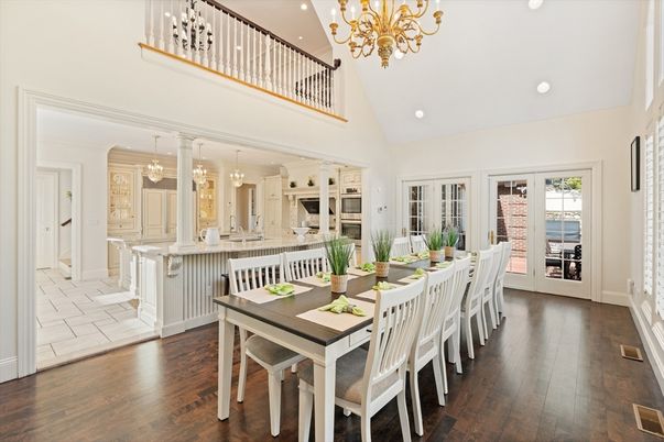 Chandelier, Dining room, Interior, Kitchen, Pendant Lights, Recessed Lighting, Wood Texture Flooring