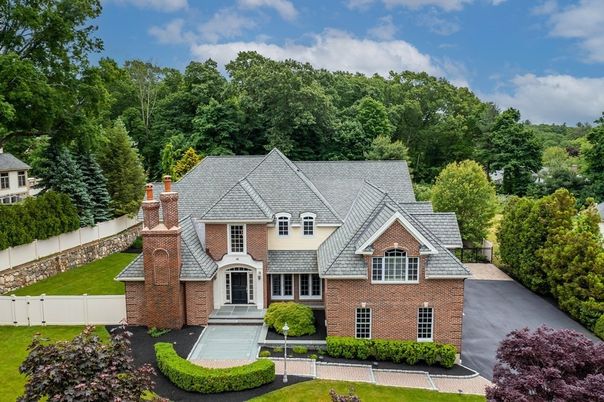 Exterior, Facade, Brick Facade, Brick Traditional