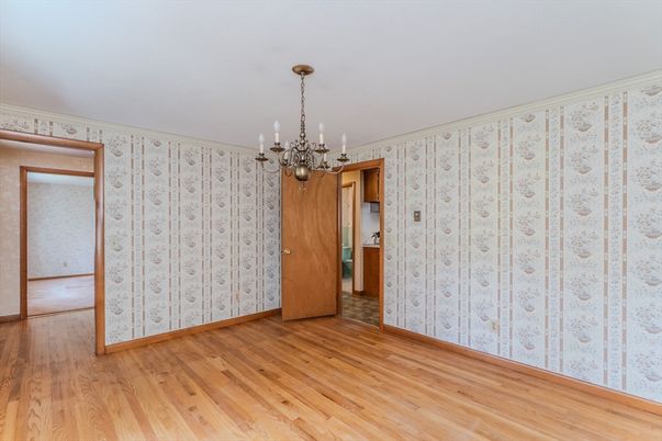 Chandelier, Empty room, Interior, Wood Texture Flooring