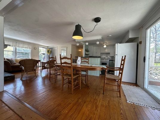 Dining room, Interior, Kitchen, Stainless Steel Appliances, Wood Texture Flooring