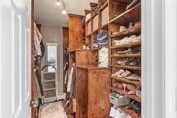 Interior, Walk-in Closets