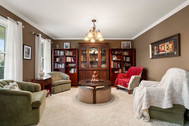 Chandelier, Interior, Living room