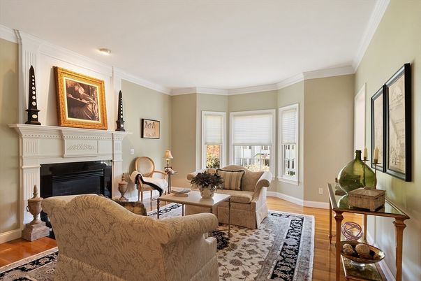 Fireplace, Interior, Living room, Piano, Recessed Lighting, Wood Texture Flooring