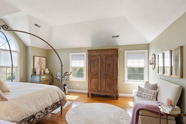 Bedroom, Fitness Equipment, Interior, Wood Texture Flooring