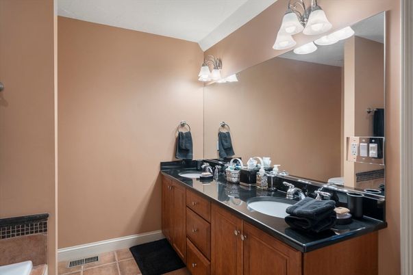 Bathroom, Dual Sink Vanities, Interior