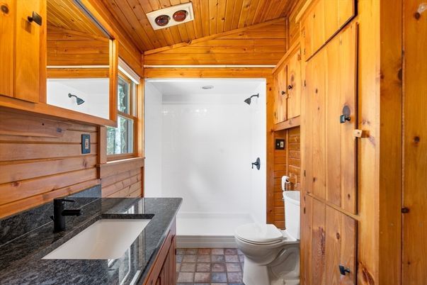 Bathroom, Interior, Wooden Ceilings, Wooden Walls