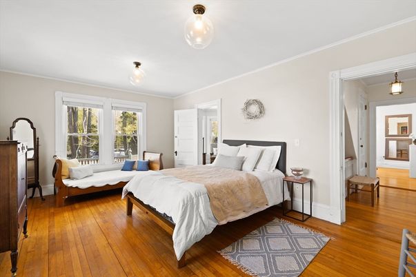 Bedroom, Interior, Pendant Lights, Wood Texture Flooring