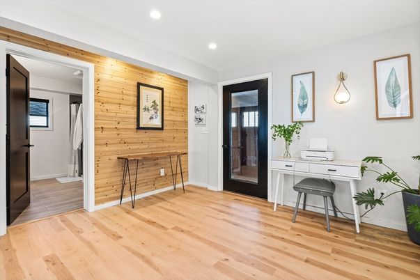 Interior, Recessed Lighting, Wood Texture Flooring, Wooden Walls