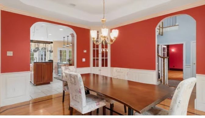 Chandelier, Dining room, Interior, Pendant Lights, Recessed Lighting, Wood Texture Flooring