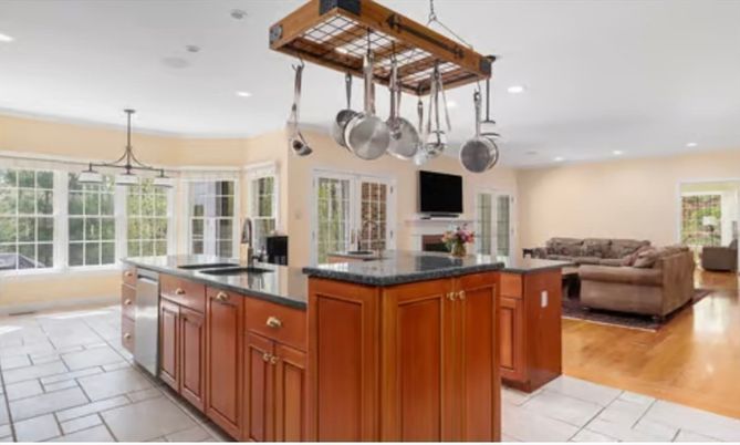 Interior, Kitchen, Living room, Pendant Lights, Recessed Lighting, Stainless Steel Appliances, Wood Texture Flooring