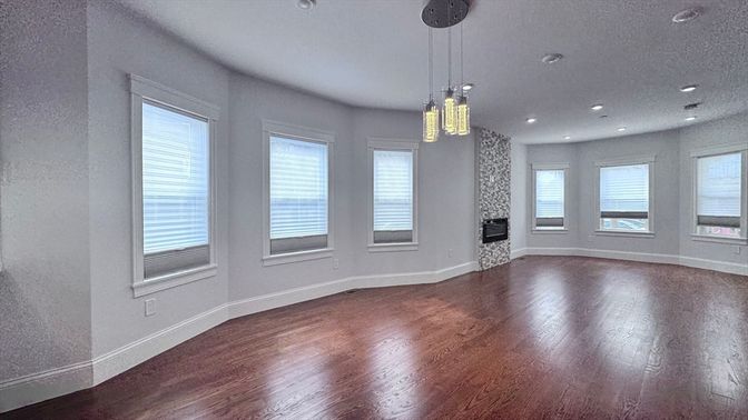 Empty room, Interior, Pendant Lights, Recessed Lighting, Wood Texture Flooring