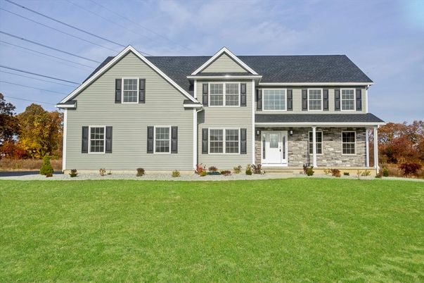 Exterior, Facade, Farmhouse