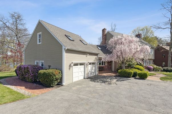 Attached, Exterior, Facade, Brick Facade, Cape Cod