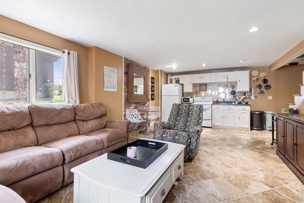 Interior, Kitchen, Living room, Recessed Lighting