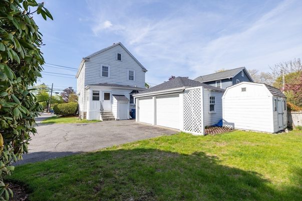 Backyard, Detached Garage, Exterior