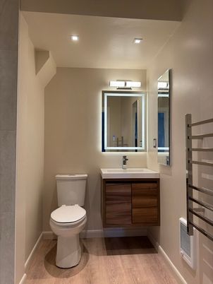Bathroom, Interior, Recessed Lighting, Wood Texture Flooring