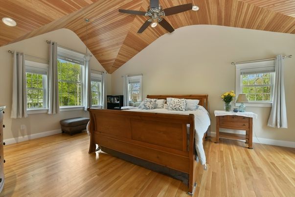 Bedroom, Interior, Recessed Lighting, Wooden Ceilings, Wood Texture Flooring