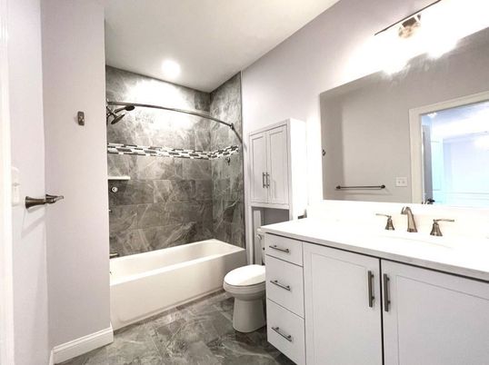 Dining room, Interior, Recessed Lighting