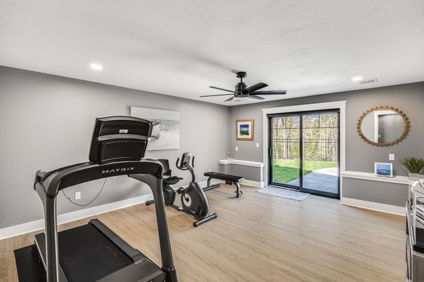 Fitness Equipment, Interior, Recessed Lighting, Wood Texture Flooring
