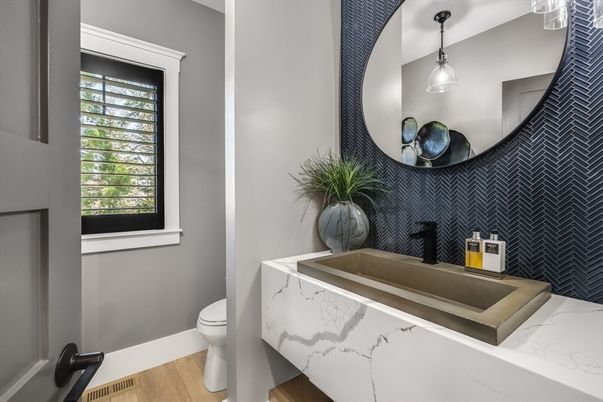 Bathroom, Interior, Pendant Lights, Wood Texture Flooring
