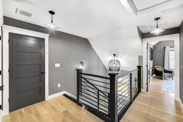Interior, Pendant Lights, Wood Texture Flooring