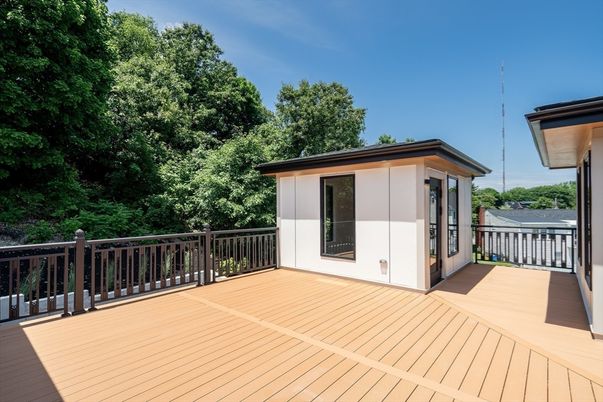 Exterior, Wood Texture Flooring