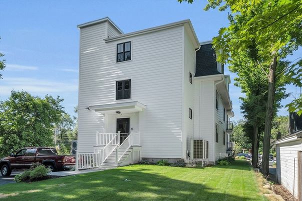 Exterior, Facade, None